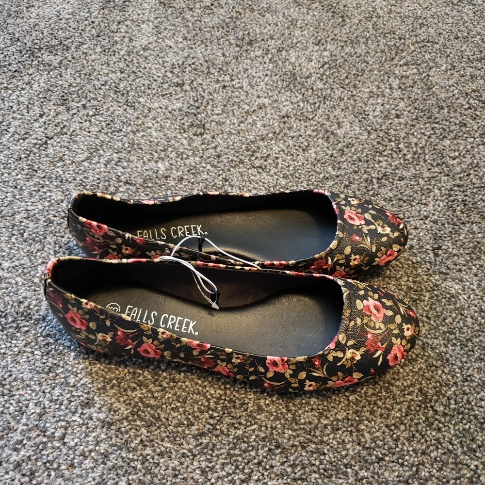 Falls Creek Womens Floral Ballet Flats - Picture 2 of 6